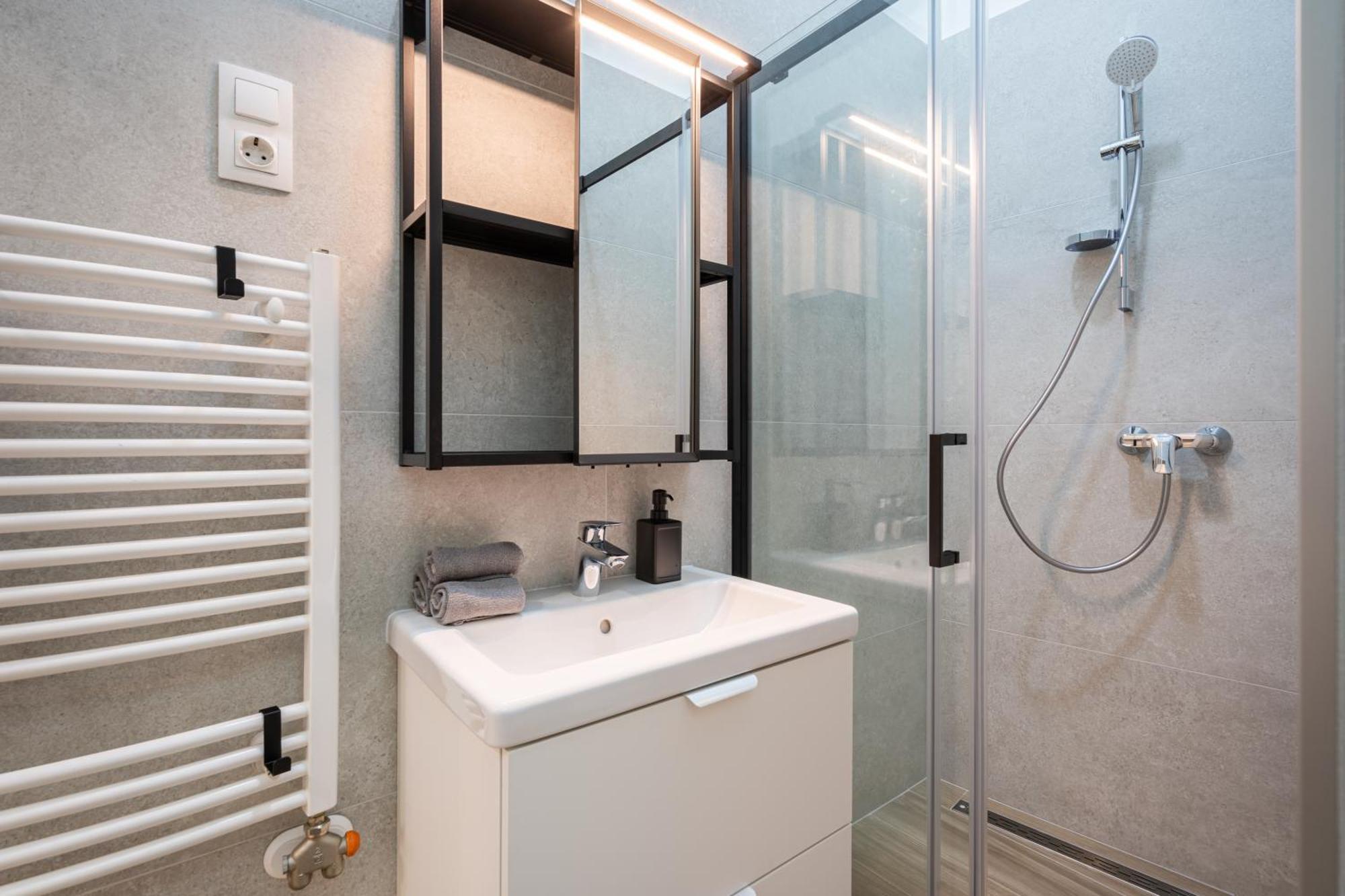 Luxurious Downtown Family Suite Budapest Exterior foto